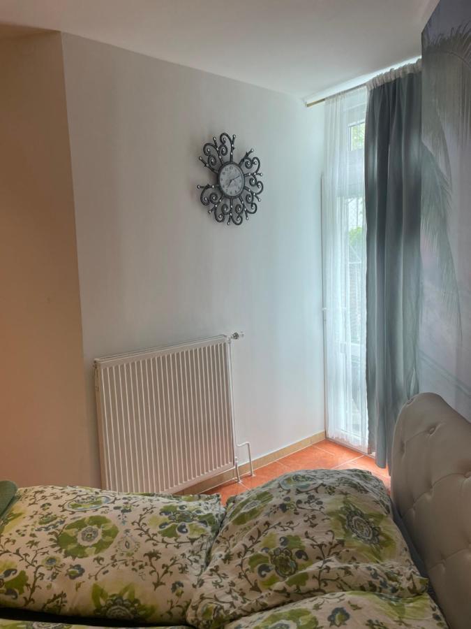 Viktoria Hostel เวียนนา ภายนอก รูปภาพ