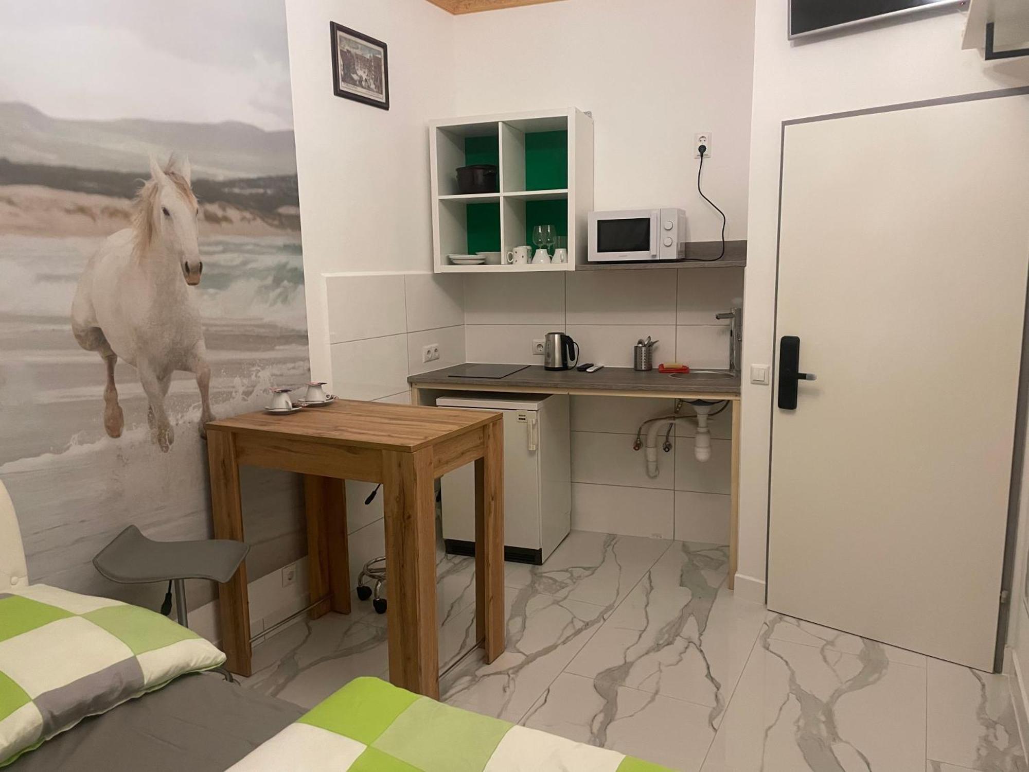 Viktoria Hostel เวียนนา ภายนอก รูปภาพ