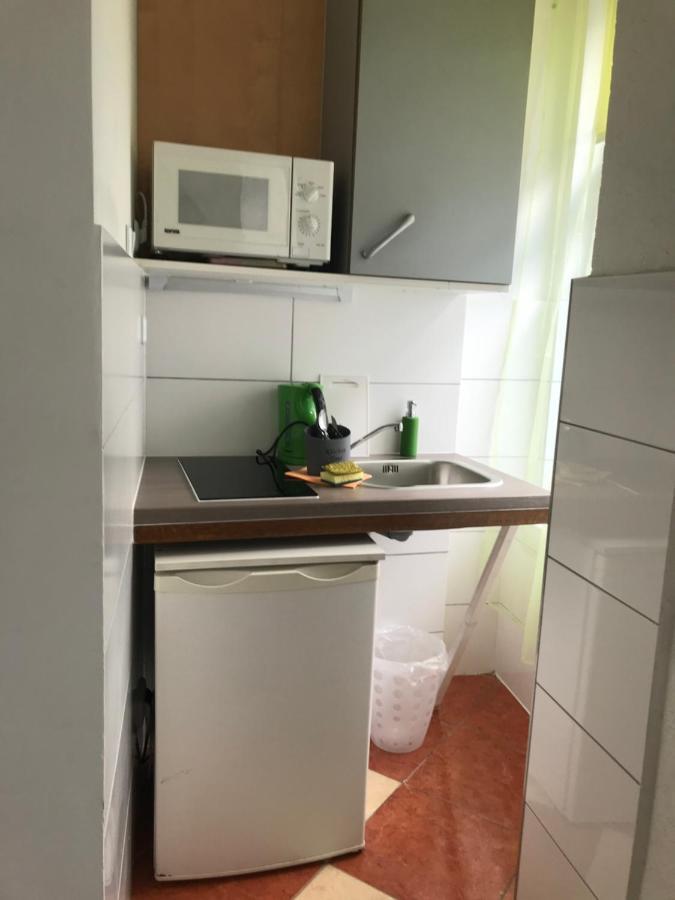 Viktoria Hostel เวียนนา ภายนอก รูปภาพ